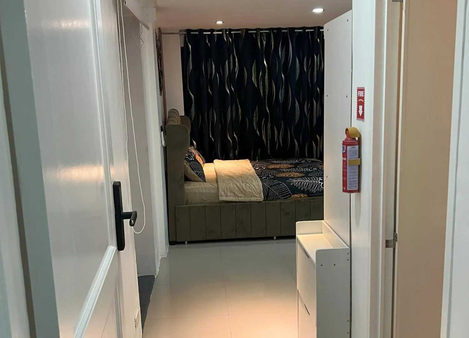 La Nikolina - Near Manila Adventist Medical Center, Pasay Apartment